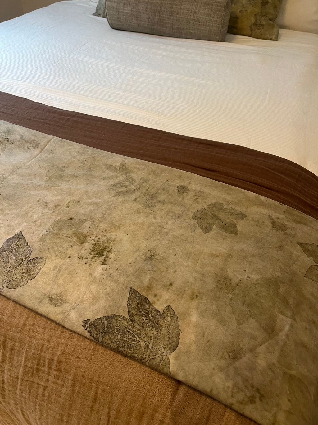 Bed runner